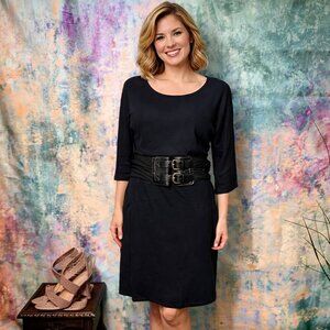 📌 Artisan Knitted Dress with Eye Catching Belt